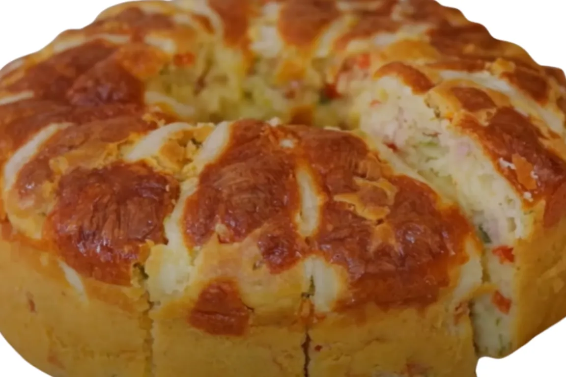 Bolo salgado fácil receita sem batedeira pronto em minutos