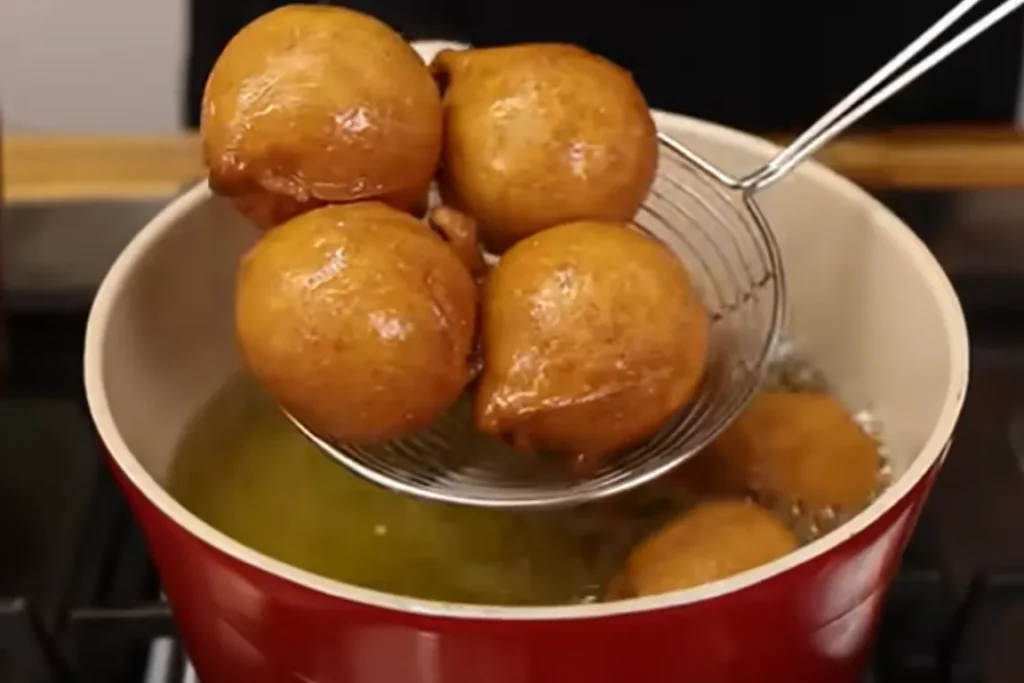Modo de preparo do bolinho de chuva
