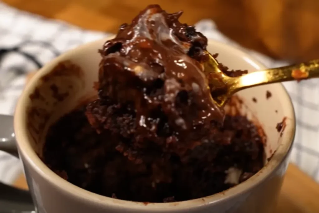 Receitas de sobremesas rápidas bolo de caneca de chocolate