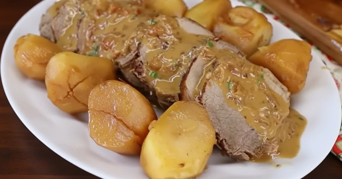 Lagarto ao molho com batatas combinação perfeita para o almoço