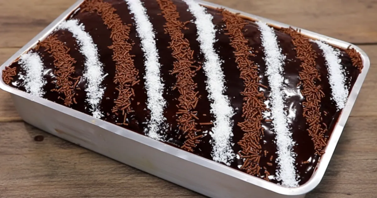 Surpreenda suas visitas de Natal com esse bolo prestígio molhadinho