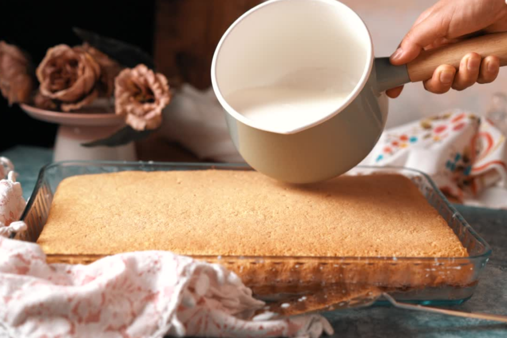 Receita de bolo quatro leites: como fazer passo a passo