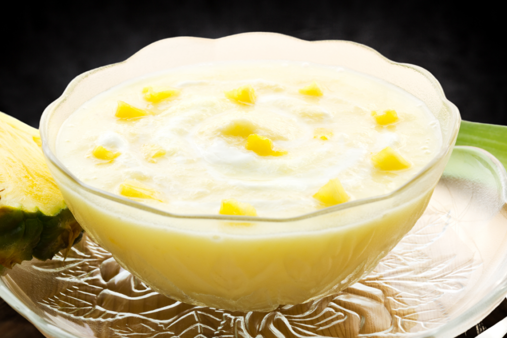 Essa é a melhor sobremesa de abacaxi do mundo muito gostosa