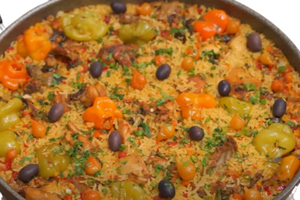 Os melhores pratos da culinária brasileira para o dia a dia 3 Galinhada o arroz festivo do dia a dia